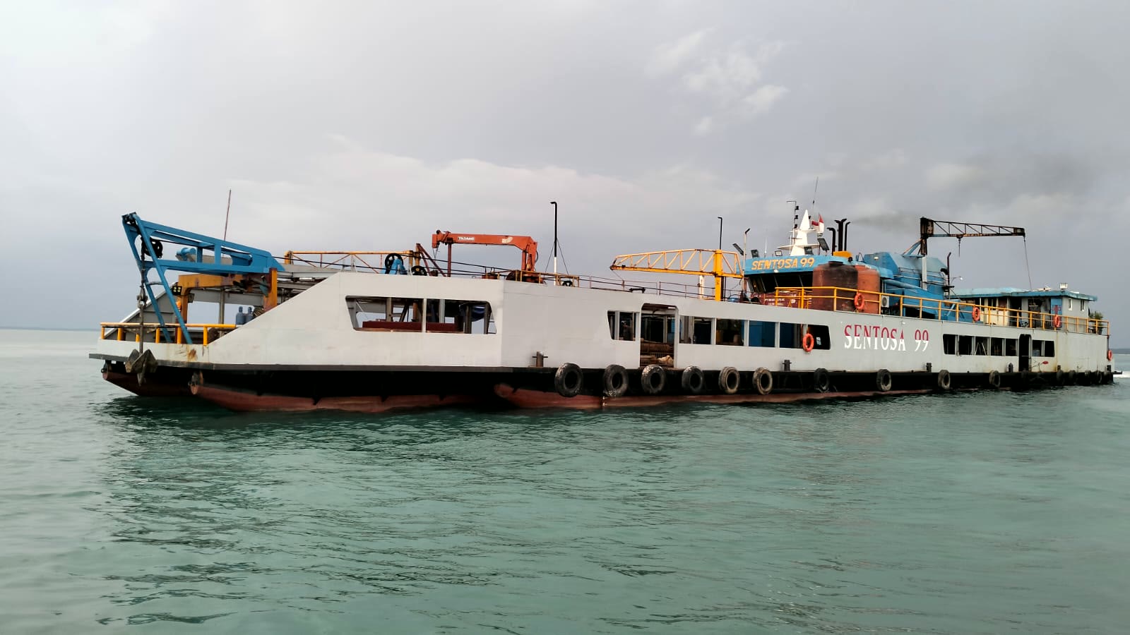 KIP Sentosa 99 at sea in Bangka waters